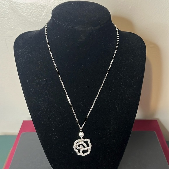 Jewelry - 925 Sterling Silver Rose Cubic Zirconia Pendant on 16'' Silver Chain Necklace